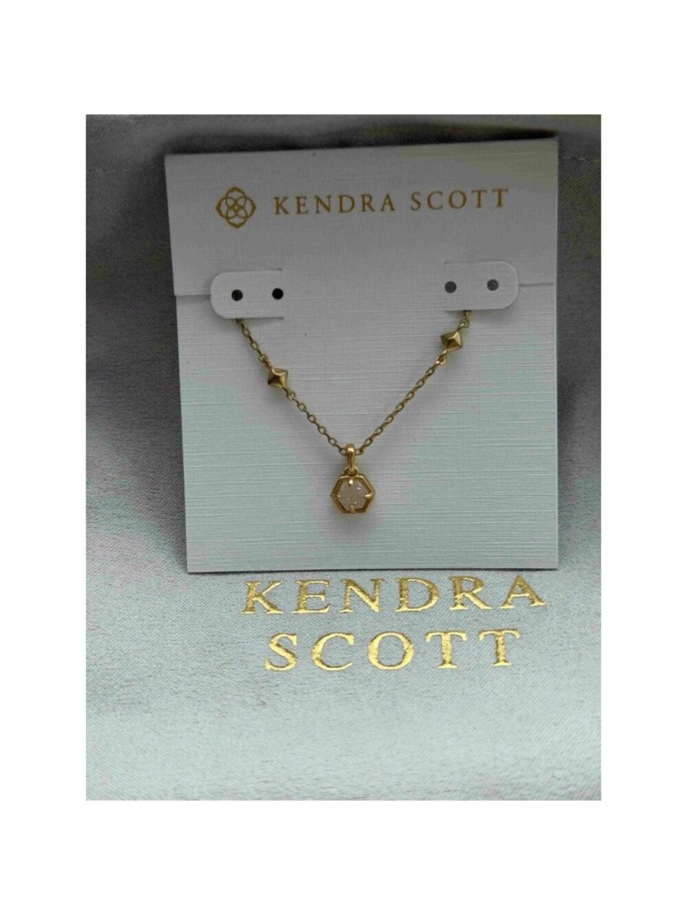 Kendra Scott Tess White Crystal Cluster Pendant Necklace